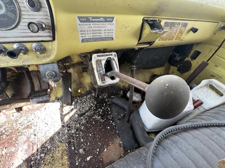 ford-lt850-image-15