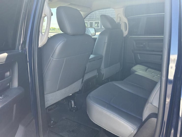 2016-dodge-ram-1500-image-11