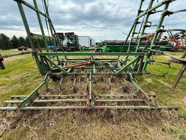 john-deere-1000-image-7