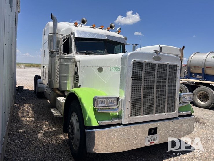 2000-peterbilt-379-image-6