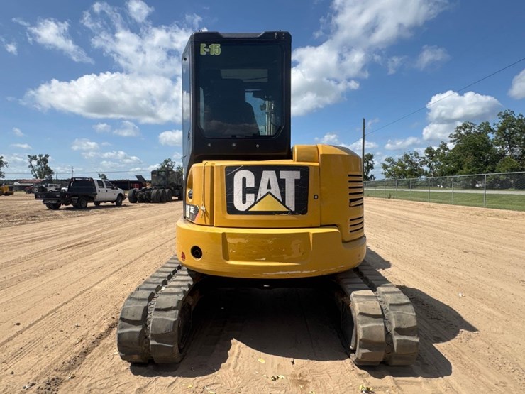 2015-caterpillar-305e2-cr-image-7