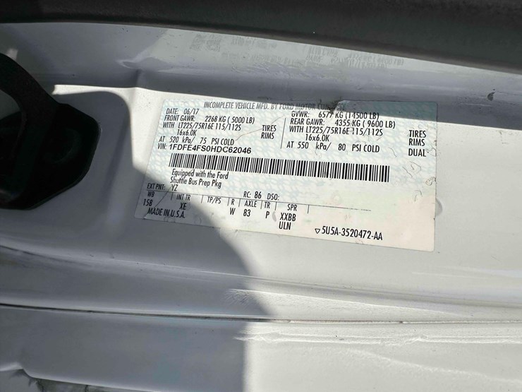 2017-ford-e450-image-41