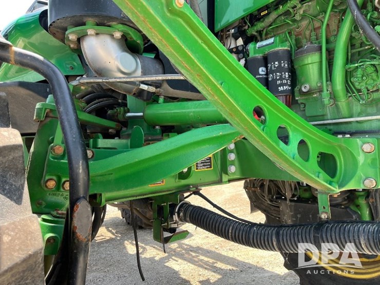 2020-john-deere-r4045-image-41
