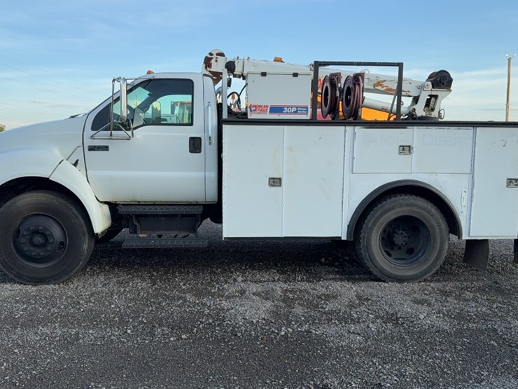 2005-ford-f750-image-15