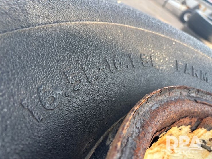 implement-tires-(dr11902)-image-7