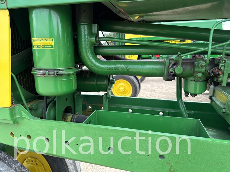 john-deere-520-image-5
