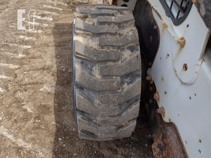 2021-bobcat-s740-image-23