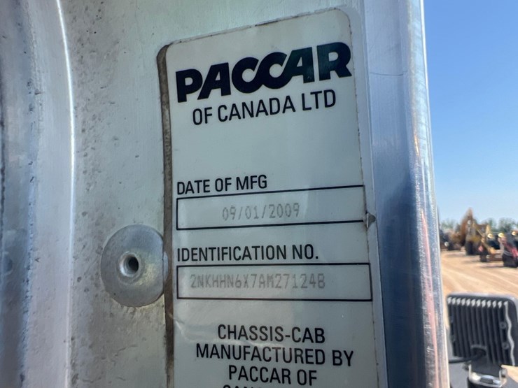2010-kenworth-t270-image-33