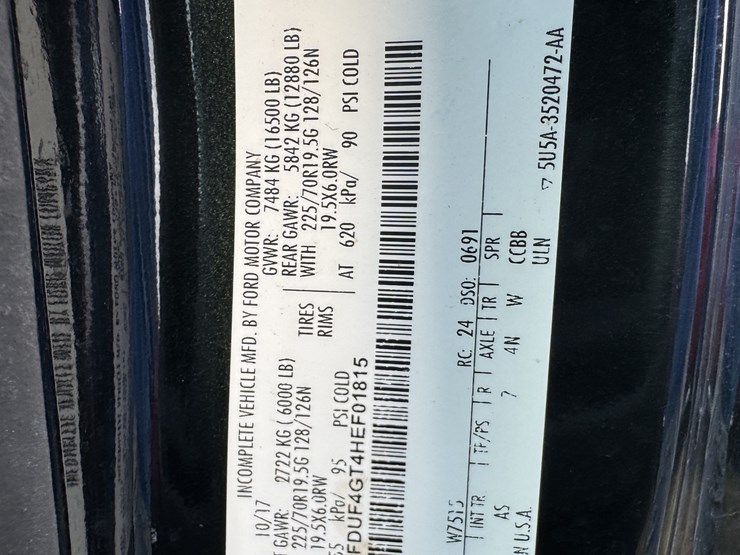 2017-ford-f450-xl-image-15