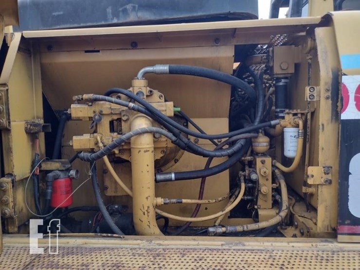 caterpillar-322l-image-42