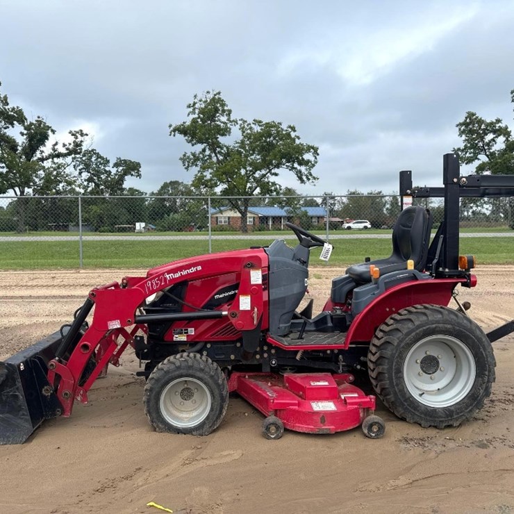 MAHINDRA EMAX 25