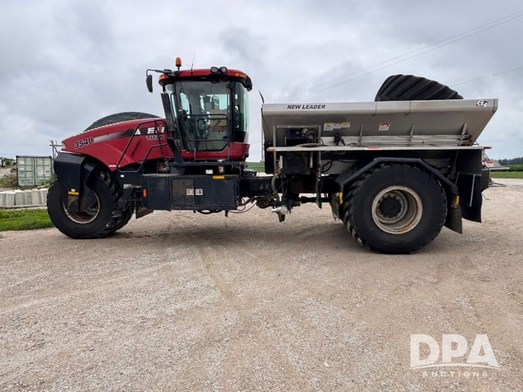 2015-case-ih-titan-3540-image-15