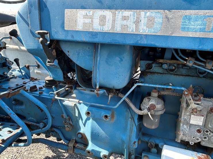 ford-1900-image-32