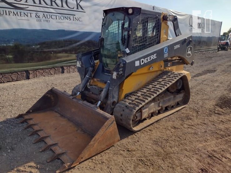 2021-deere-331g-image-37