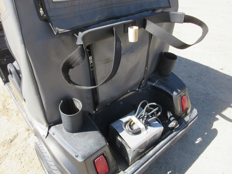 club-car-golf-cart,-image-8