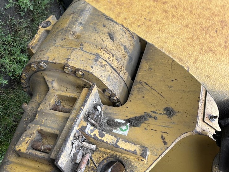 caterpillar-938g-image-48