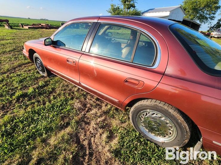 1995-lincoln-continental-4-door-sedan-image-9