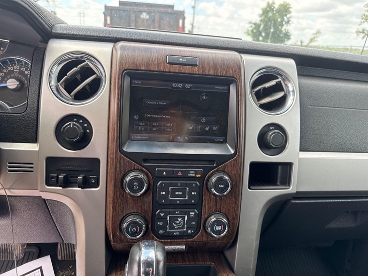 2013-ford-f150-lariat-image-28
