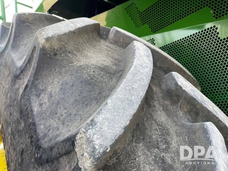 2016-john-deere-s690-image-48