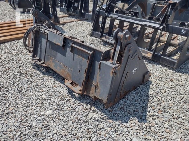 bobcat-4-in-1-bucket-image-2