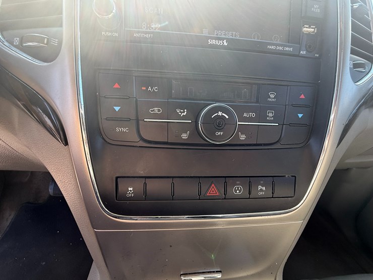 2013-jeep-grand-cherokee-image-31