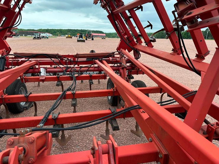 case-ih-4200-image-43