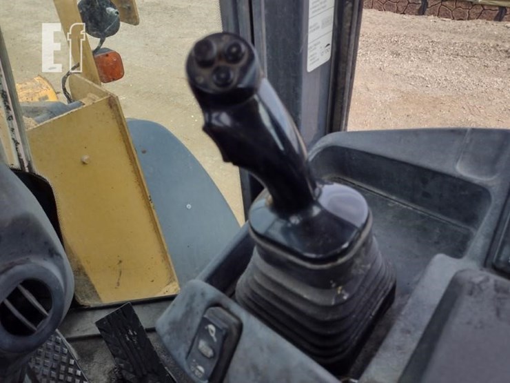 2025-deere-544kii-image-8