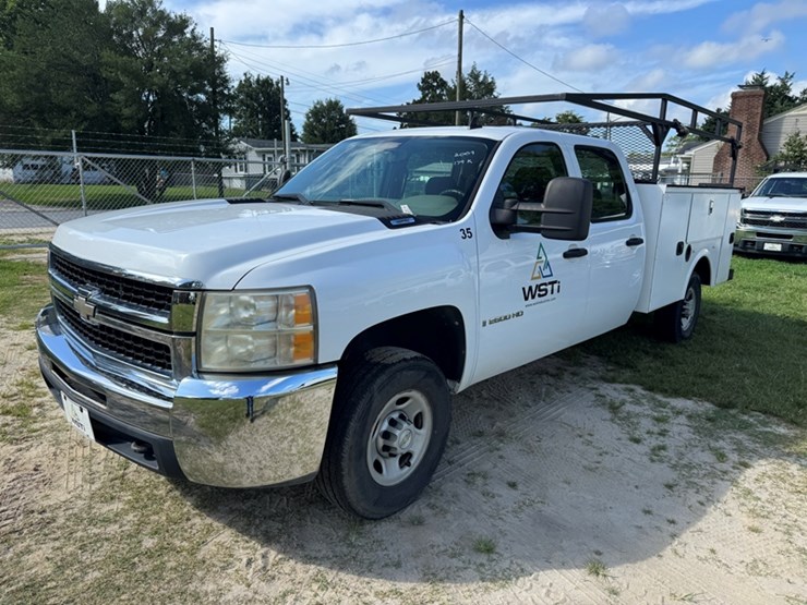 2009-chevrolet-silverado-2500-image-1