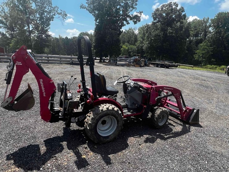 2017-mahindra-max26xl-tractor-image-6