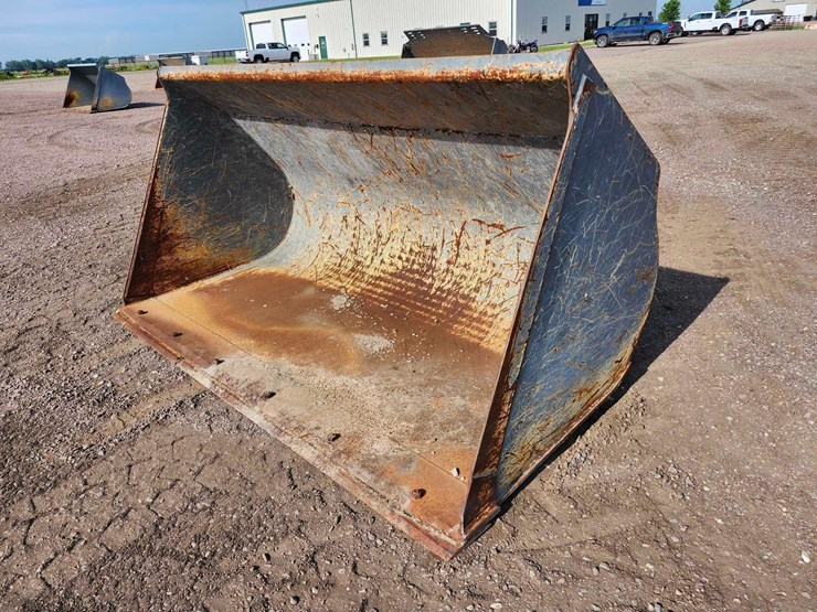 2022-liebherr-l538-bucket-image-1