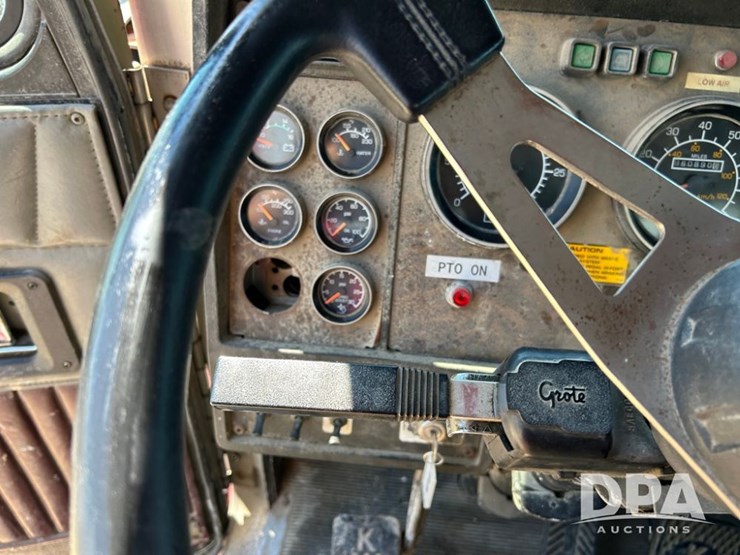 1995-kenworth-t600-image-45