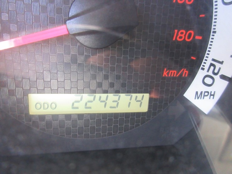 2013-toyota-tacoma-image-20