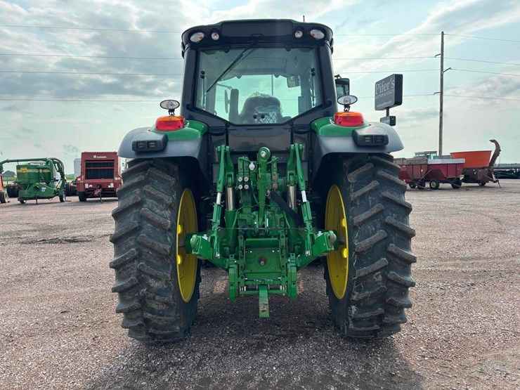 2023-john-deere-6155m-image-5