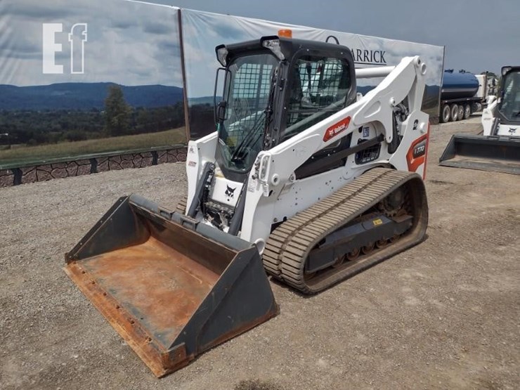 2023-bobcat-t770-image-40