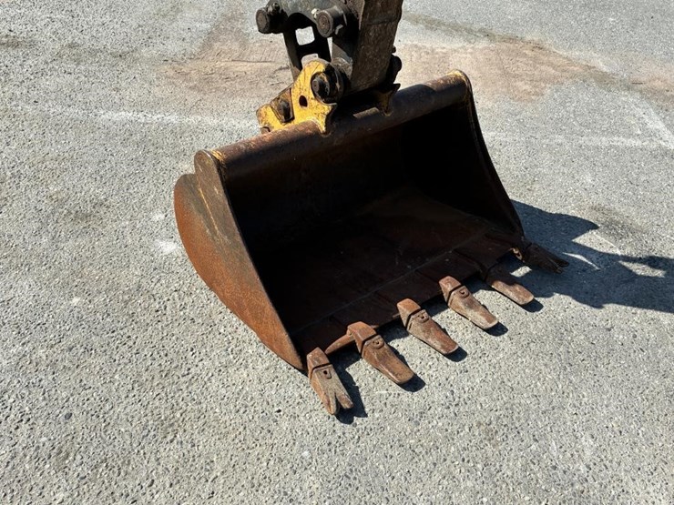 2021-deere-35g-image-12