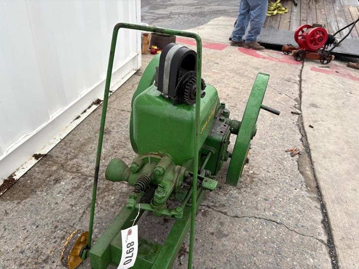 john-deere-112-image-3