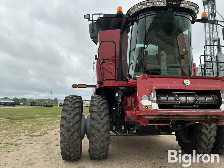2013-case-ih-7230-image-10