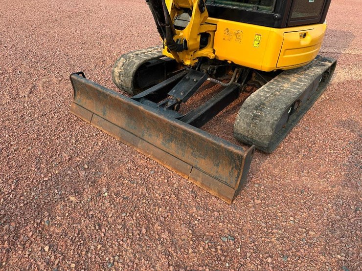 2020-caterpillar-303-image-28