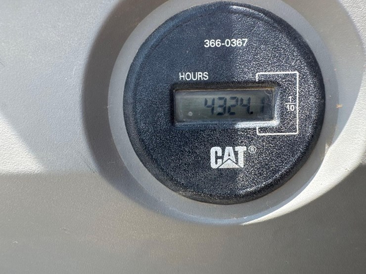 2019-caterpillar-326fl-image-36