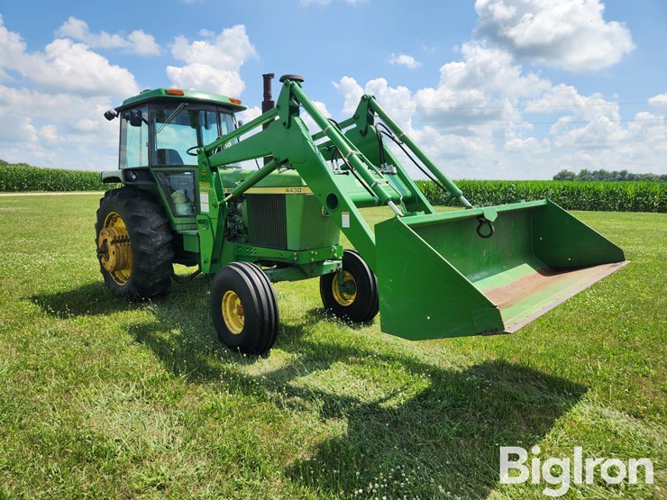 1975-john-deere-4430-image-3