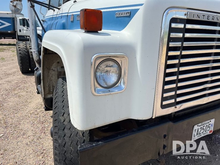 1976-international-loadstar-image-32