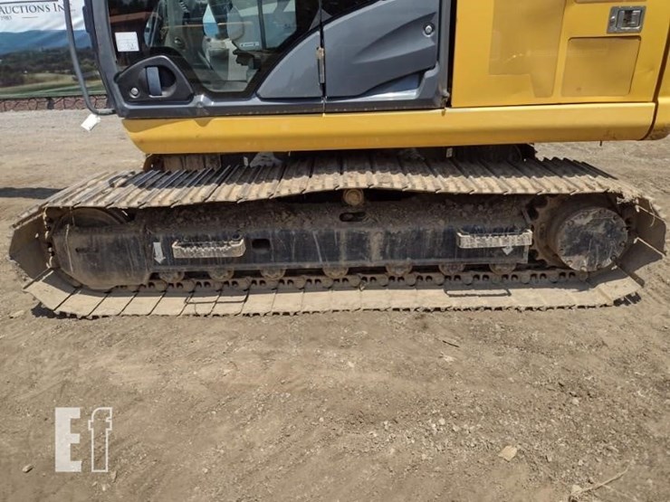 2019-deere-130g-image-31