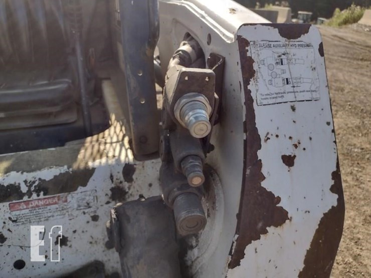 bobcat-t250-image-15