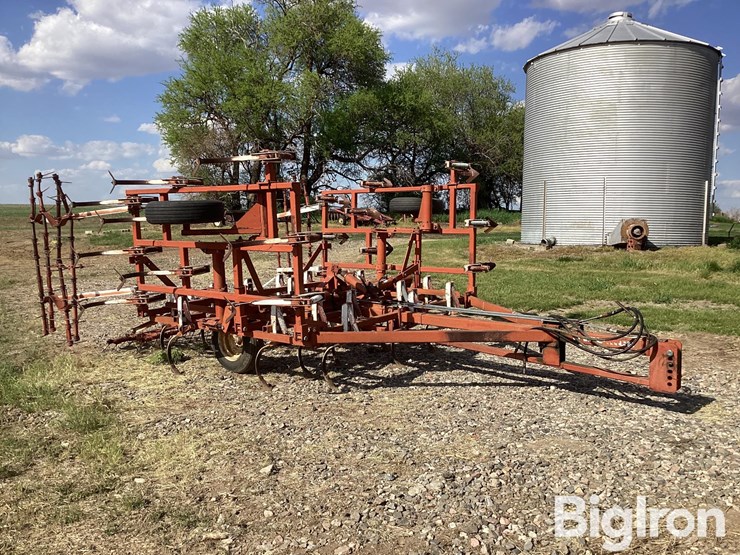 wil-rich-20'-field-cultivator-image-3