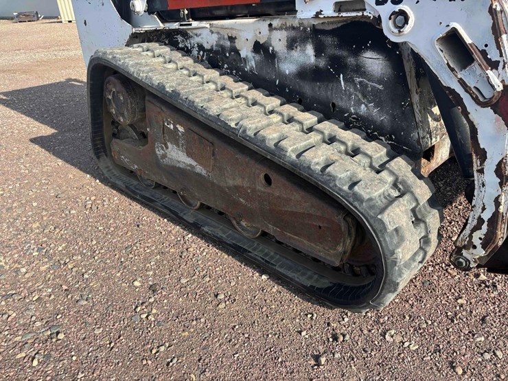 2005-bobcat-t190-image-24