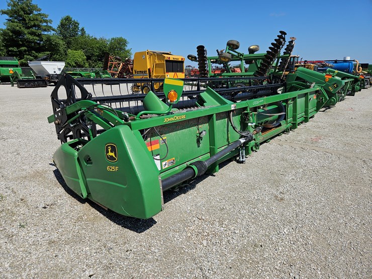 2012-john-deere-625f-image-7