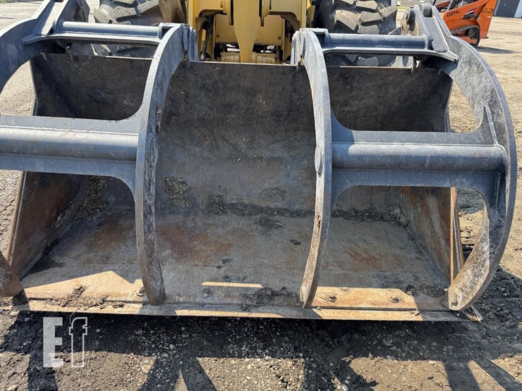 2021-caterpillar-920-image-23