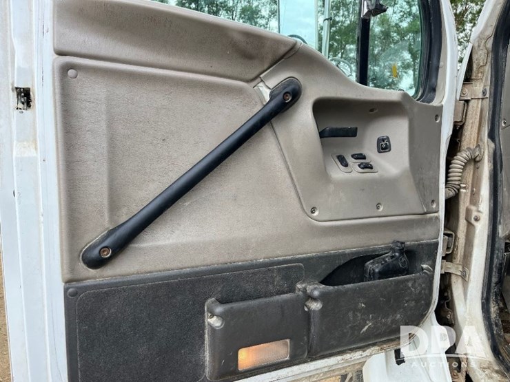 2006-sterling-day-cab-truck-(jn2505)-image-55