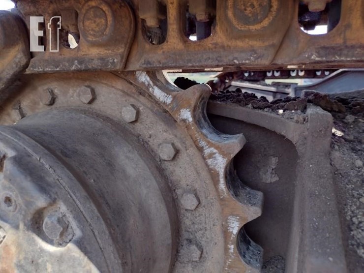 1992-deere-490e-image-39