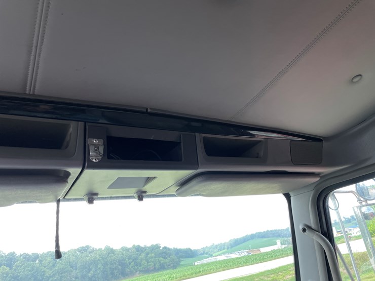 2012-kenworth-t800-image-81
